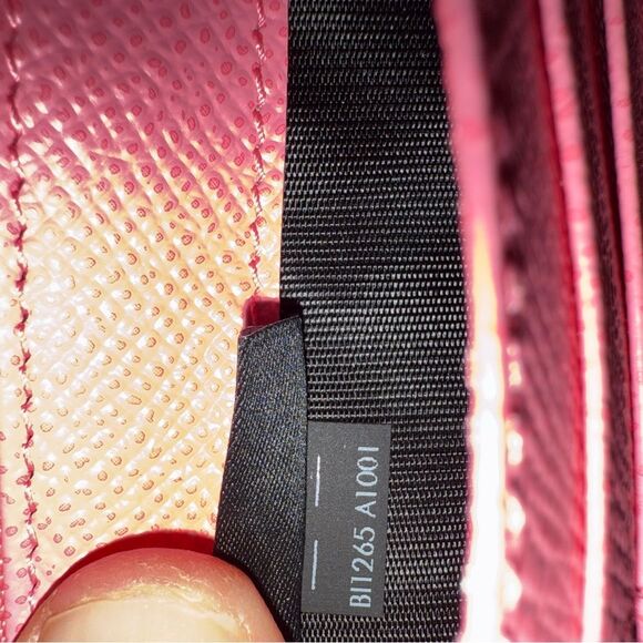 Brand new with box Dolce & Gabbana Pink clutch/ Wallet - Picture 9 of 10